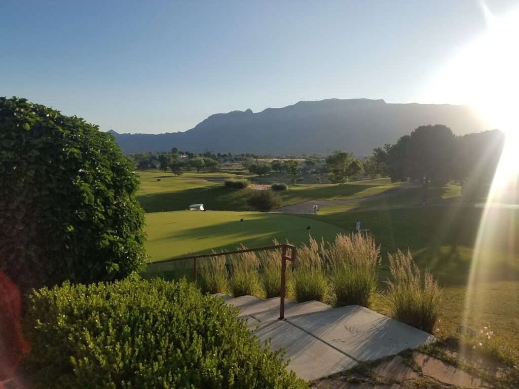 Image of mountain and sunset at Tanoan Country Club